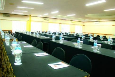 Hotel Grand Prioritas Bogor Exterior foto