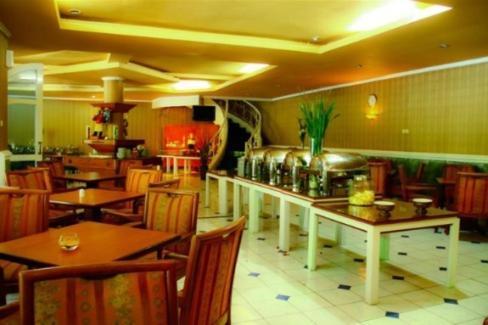 Hotel Grand Prioritas Bogor Exterior foto