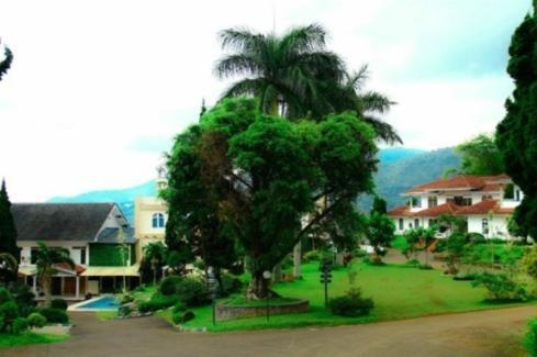 Hotel Grand Prioritas Bogor Exterior foto
